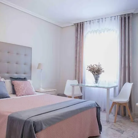 Guest house Patios “ El Carmen” 3*
